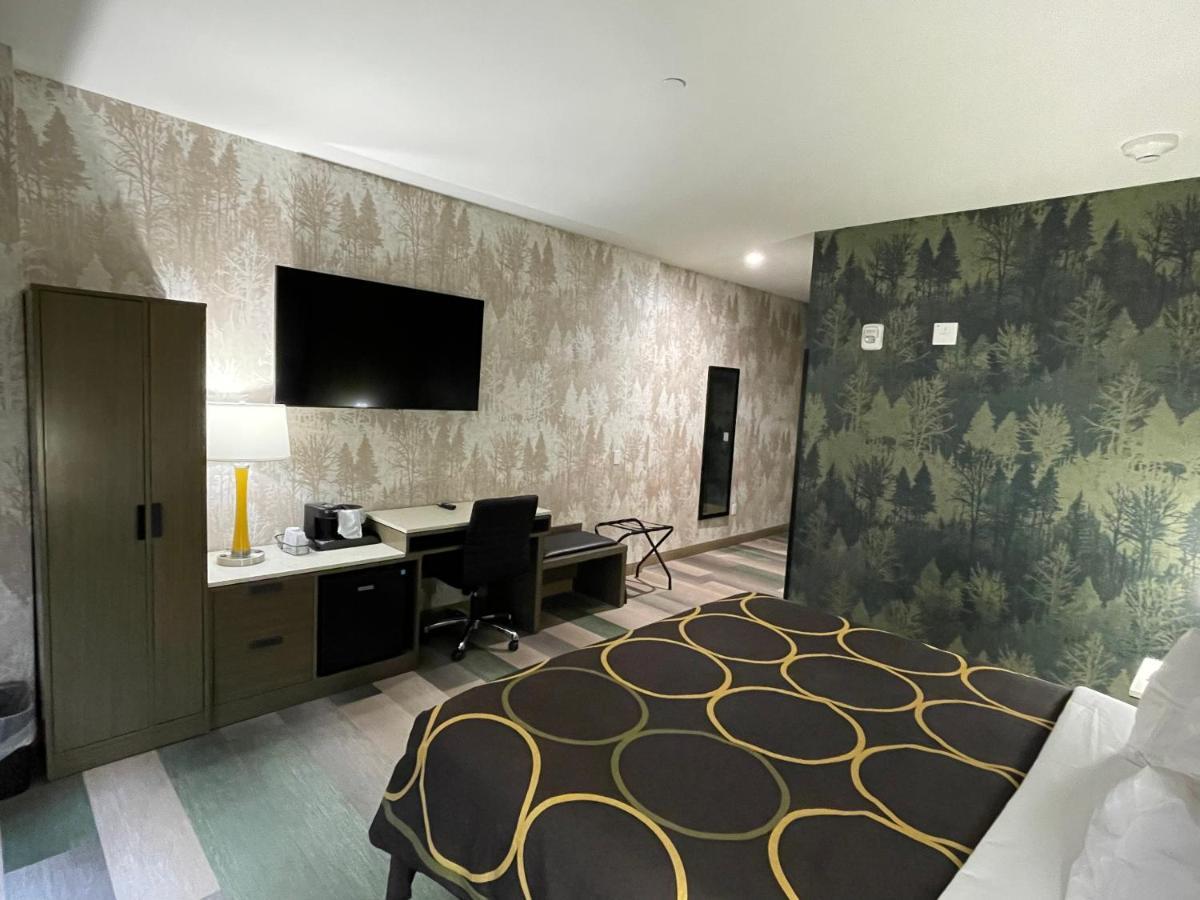 Hotel Super 8 By Wyndham Bronx Near Botanical Garden à New York Extérieur photo