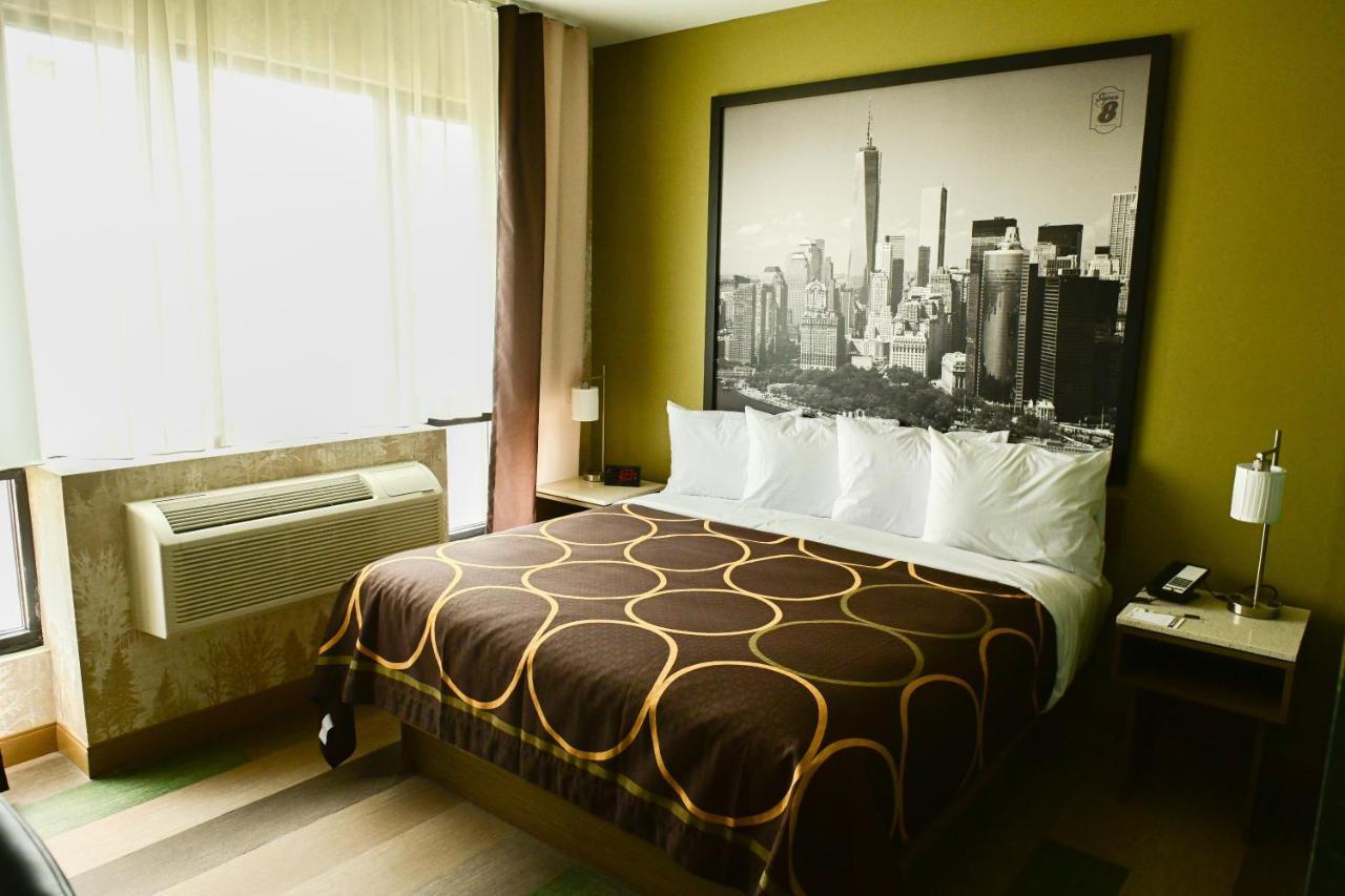 Hotel Super 8 By Wyndham Bronx Near Botanical Garden à New York Extérieur photo