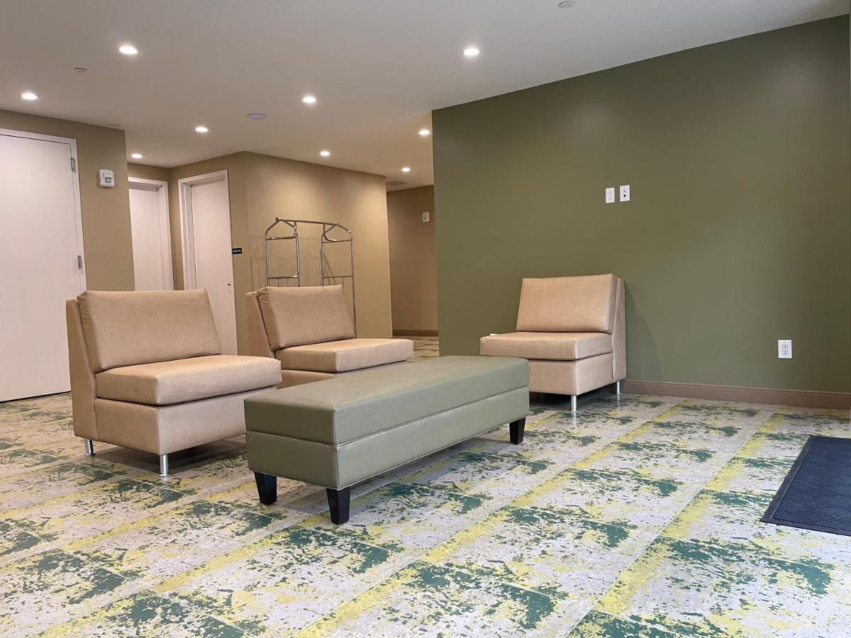 Hotel Super 8 By Wyndham Bronx Near Botanical Garden à New York Extérieur photo